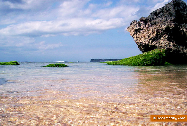 Padang Padang Beach - Top 5 Beaches in Bali - BeeAmazing.com