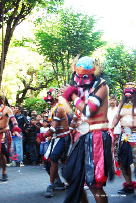 Comical (& Silly) Dance Troupe from Gianyar