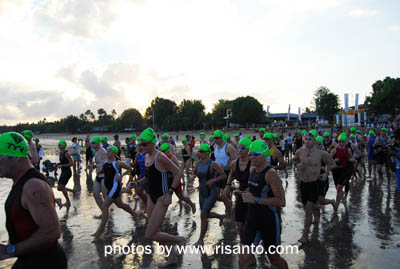 People get ready to SWIM - BIKE - RUN !!