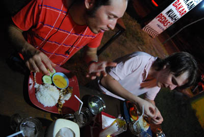 Hands are much better utensils than fork & knife to deal with these crazy fish bones!