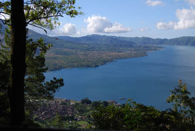 Found best spot to Lake Beratan,after Bart took the wrong turn to Besakih Temple!